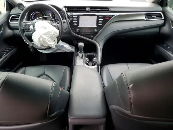 4T1B11HK9JU617372 2018 TOYOTA CAMRY - Image 8