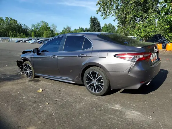 4T1B11HK9JU618442 2018 TOYOTA CAMRY - Image 2