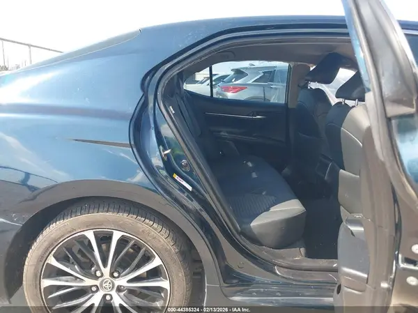 4T1B11HK9JU618859 2018 TOYOTA CAMRY - Image 8