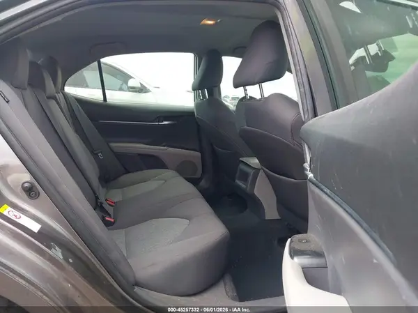 4T1B11HK9JU620059 2018 TOYOTA CAMRY - Image 8