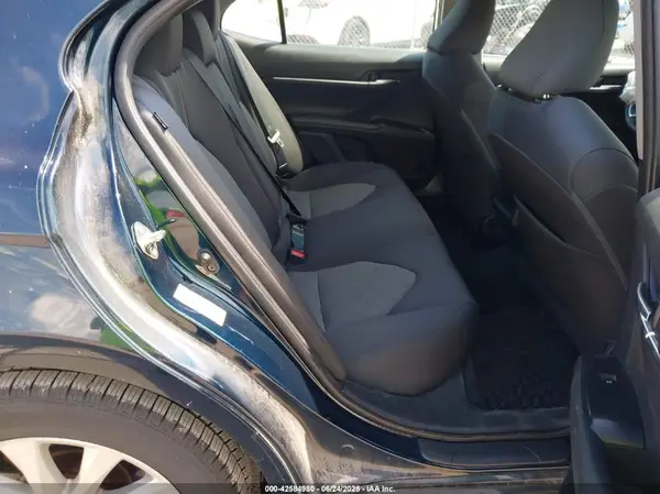 4T1B11HK9JU624449 2018 TOYOTA CAMRY - Image 8
