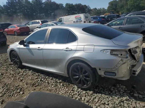 4T1B11HK9JU625794 2018 TOYOTA CAMRY - Image 2