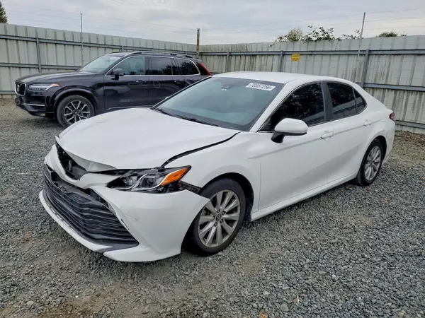 4T1B11HK9JU626279 2018 TOYOTA CAMRY - Image 1