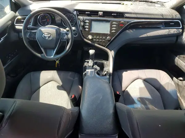 4T1B11HK9JU626332 2018 TOYOTA CAMRY - Image 8