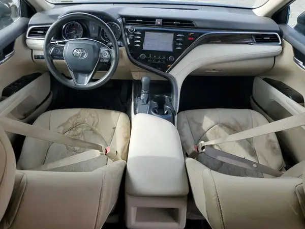 4T1B11HK9JU627075 2018 TOYOTA CAMRY - Image 8