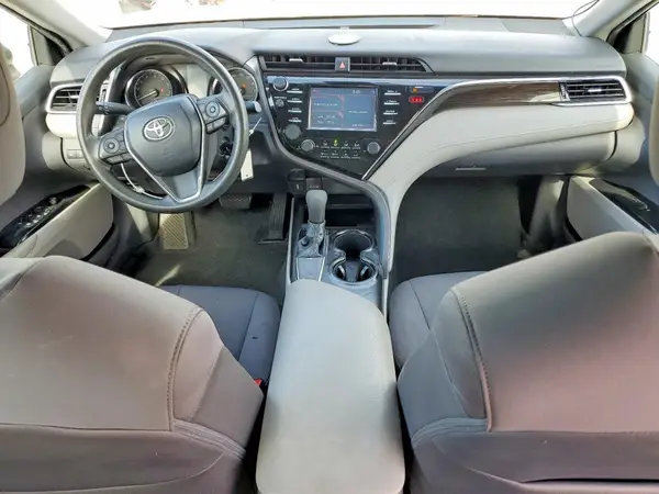 4T1B11HK9JU628629 2018 TOYOTA CAMRY - Image 8
