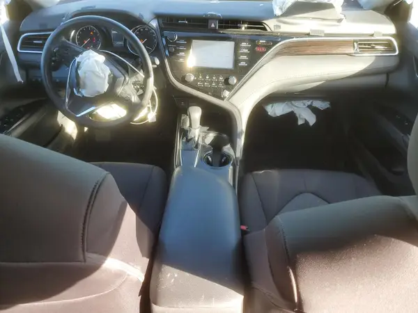 4T1B11HK9JU630199 2018 TOYOTA CAMRY - Image 8