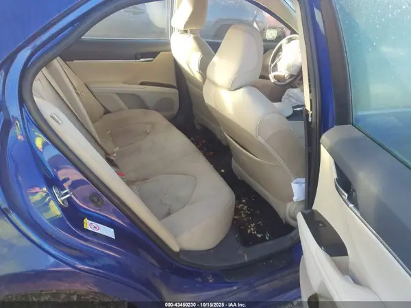 4T1B11HK9JU632115 2018 TOYOTA CAMRY - Image 8