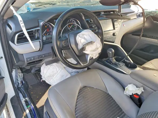 4T1B11HK9JU632180 2018 TOYOTA CAMRY - Image 8