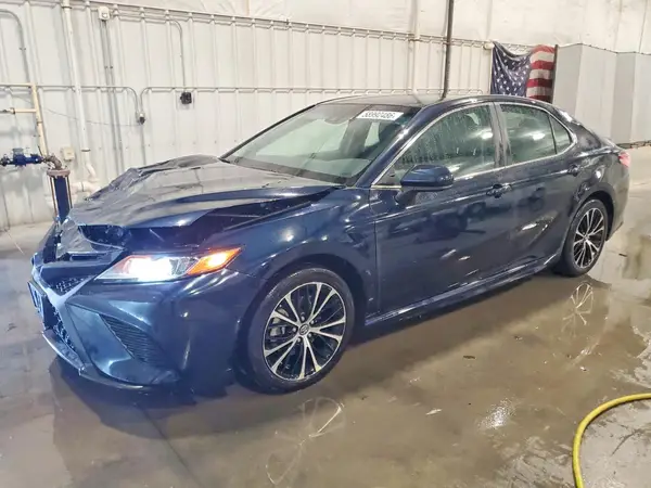 4T1B11HK9JU633216 2018 TOYOTA CAMRY - Image 1