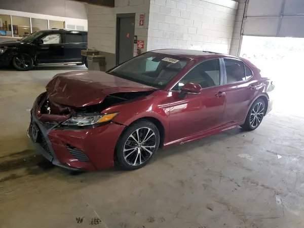 4T1B11HK9JU633278 2018 TOYOTA CAMRY - Image 1