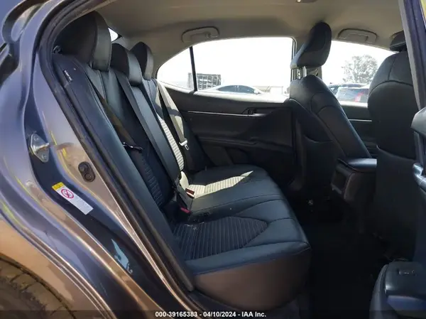4T1B11HK9JU634253 2018 TOYOTA CAMRY - Image 8