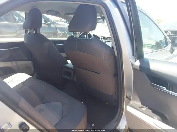 4T1B11HK9JU634530 2018 TOYOTA CAMRY - Image 8