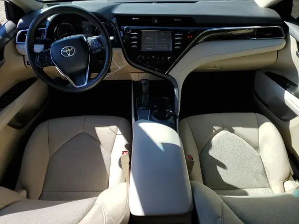4T1B11HK9JU635645 2018 TOYOTA CAMRY - Image 8