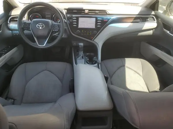 4T1B11HK9JU637086 2018 TOYOTA CAMRY - Image 8