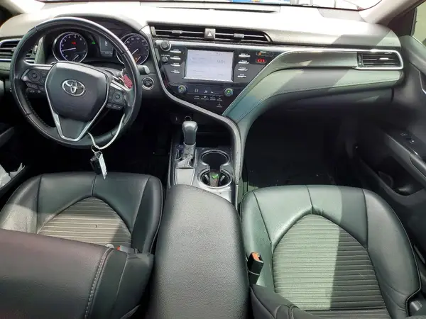4T1B11HK9JU638576 2018 TOYOTA CAMRY - Image 8