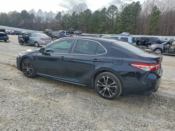 4T1B11HK9JU640036 2018 TOYOTA CAMRY - Image 2