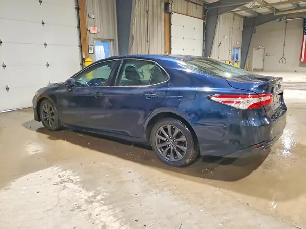 4T1B11HK9JU641204 2018 TOYOTA CAMRY - Image 2