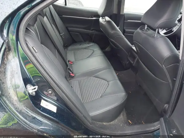 4T1B11HK9JU642885 2018 TOYOTA CAMRY - Image 8