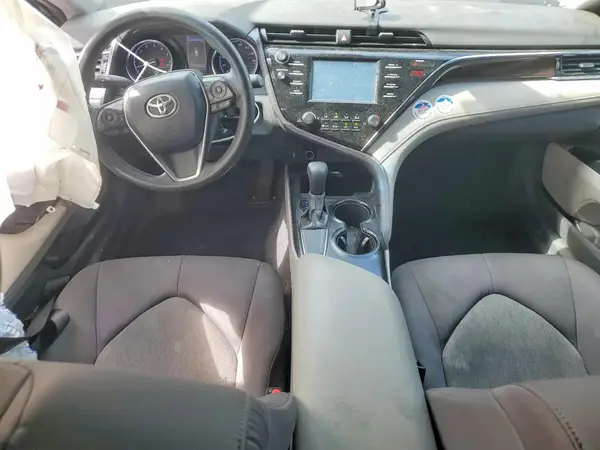 4T1B11HK9JU648363 2018 TOYOTA CAMRY - Image 8