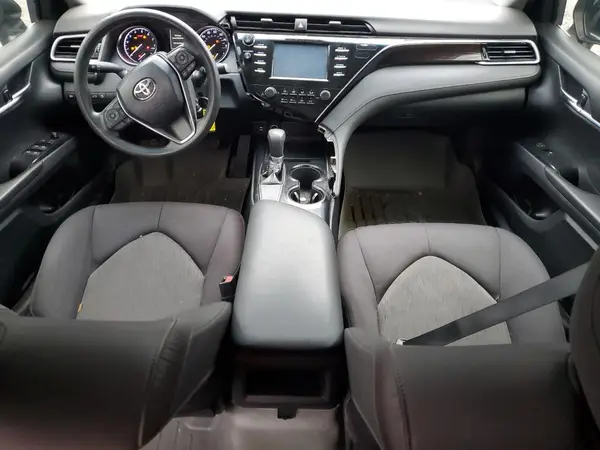 4T1B11HK9JU650355 2018 TOYOTA CAMRY - Image 8