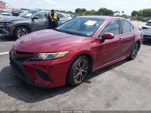 4T1B11HK9JU651036 2018 TOYOTA CAMRY - Image 2