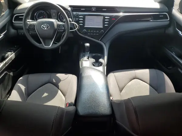 4T1B11HK9JU651649 2018 TOYOTA CAMRY - Image 8