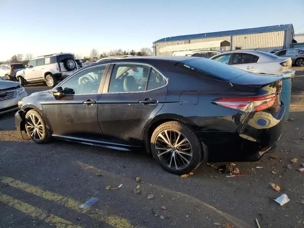4T1B11HK9JU657161 2018 TOYOTA CAMRY - Image 2