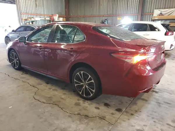 4T1B11HK9JU658178 2018 TOYOTA CAMRY - Image 2