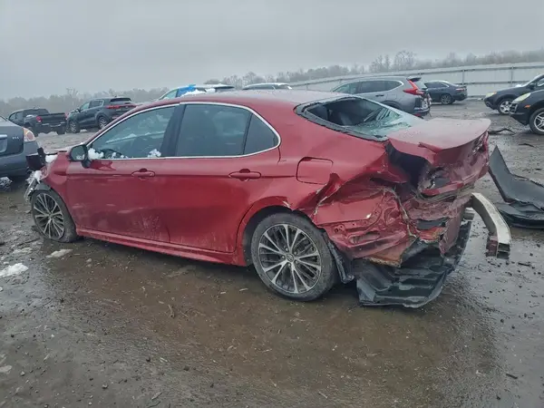 4T1B11HK9JU660853 2018 TOYOTA CAMRY - Image 2