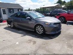 4T1B11HK9JU661601 2018 TOYOTA CAMRY