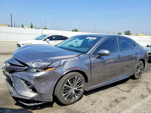 4T1B11HK9JU664319 2018 TOYOTA CAMRY - Image 1