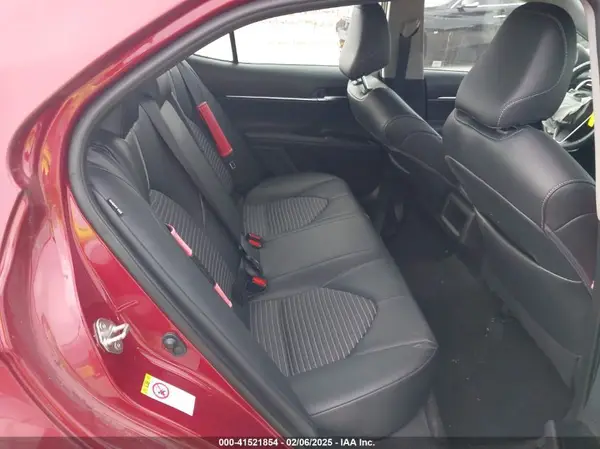 4T1B11HK9JU665048 2018 TOYOTA CAMRY - Image 8