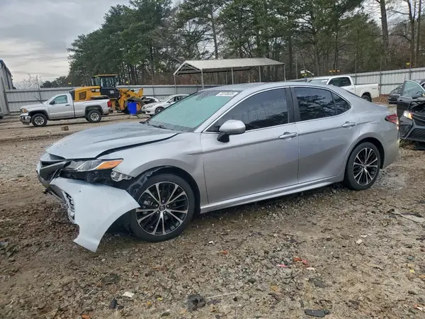 4T1B11HK9JU668001 2018 TOYOTA CAMRY - Image 1