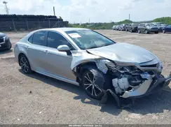 4T1B11HK9JU668869 2018 TOYOTA CAMRY
