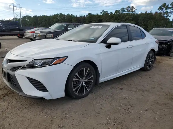 4T1B11HK9JU673179 2018 TOYOTA CAMRY - Image 1