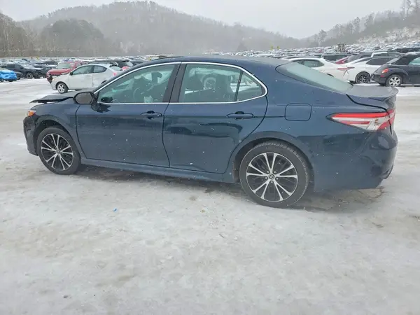 4T1B11HK9JU675336 2018 TOYOTA CAMRY - Image 2