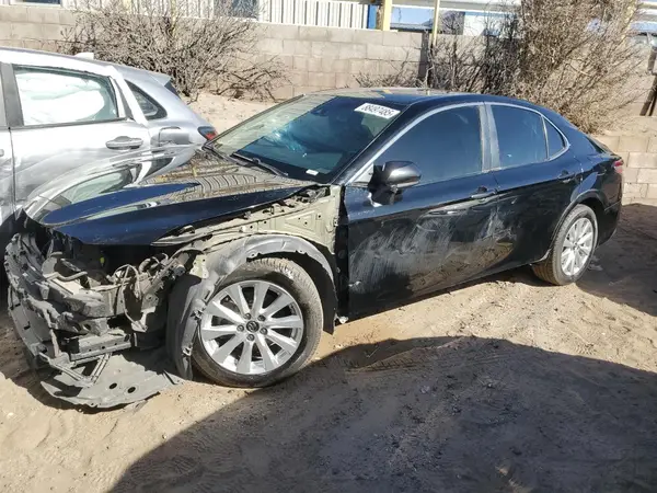 4T1B11HK9JU678267 2018 TOYOTA CAMRY - Image 1