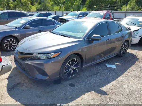 4T1B11HK9KU161472 2019 TOYOTA CAMRY - Image 2