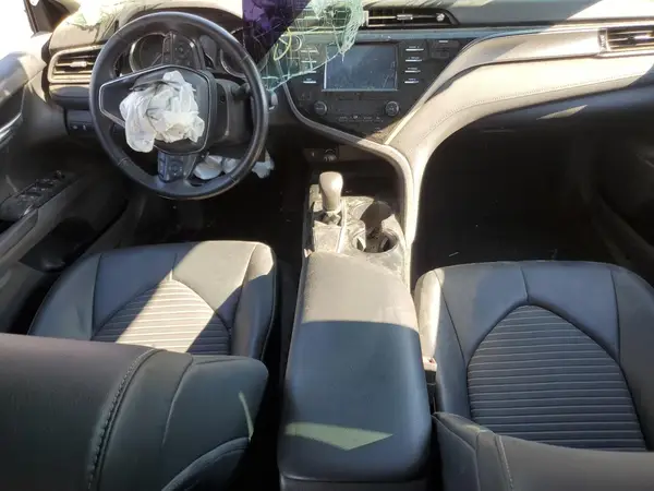 4T1B11HK9KU163075 2019 TOYOTA CAMRY - Image 8