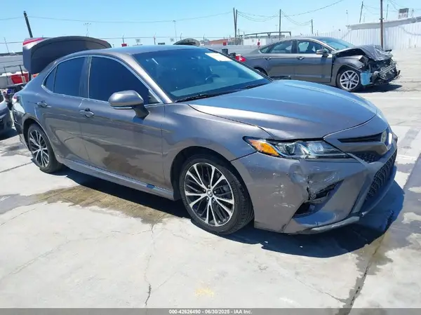 4T1B11HK9KU163416 2019 TOYOTA CAMRY - Image 1