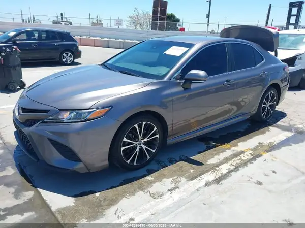 4T1B11HK9KU163416 2019 TOYOTA CAMRY - Image 2