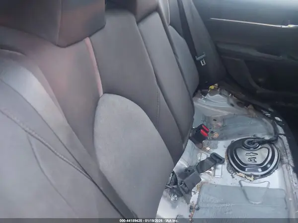 4T1B11HK9KU164128 2019 TOYOTA CAMRY - Image 8