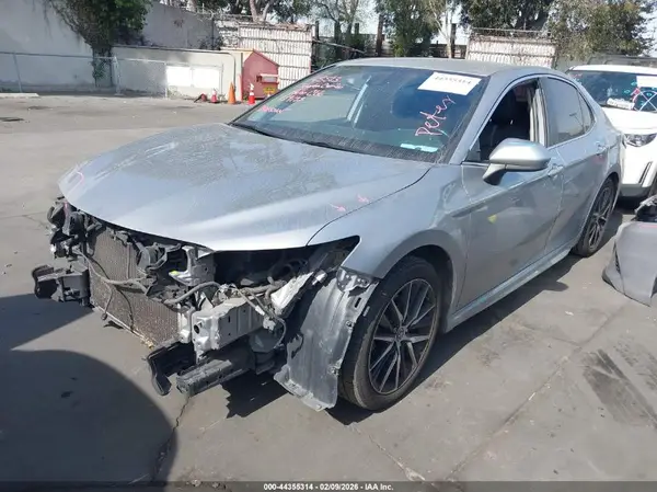 4T1B11HK9KU167143 2019 TOYOTA CAMRY - Image 2