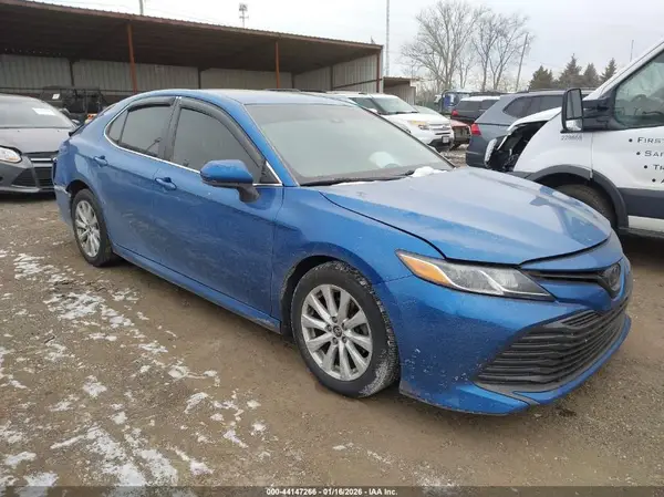 4T1B11HK9KU168552 2019 TOYOTA CAMRY - Image 1