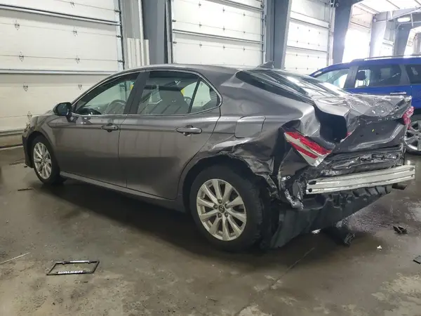 4T1B11HK9KU173931 2019 TOYOTA CAMRY - Image 2