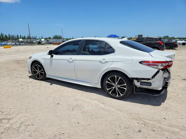 4T1B11HK9KU175937 2019 TOYOTA CAMRY - Image 2