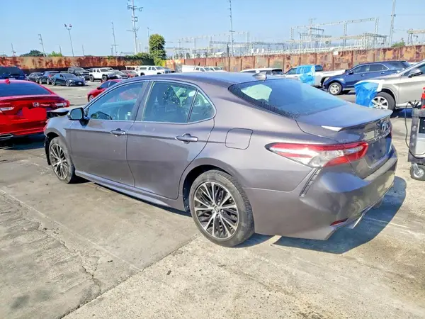 4T1B11HK9KU179258 2019 TOYOTA CAMRY - Image 2