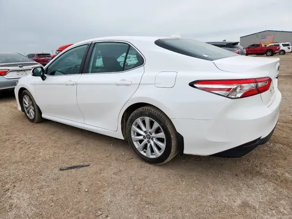 4T1B11HK9KU182676 2019 TOYOTA CAMRY - Image 2