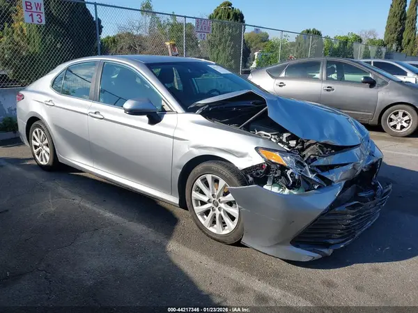 4T1B11HK9KU184993 2019 TOYOTA CAMRY - Image 1